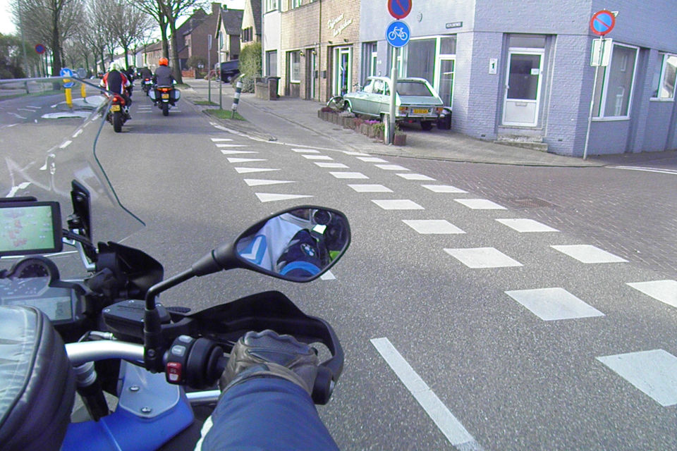 Motorrijbewijspoint Rhoon theorie cursus online
